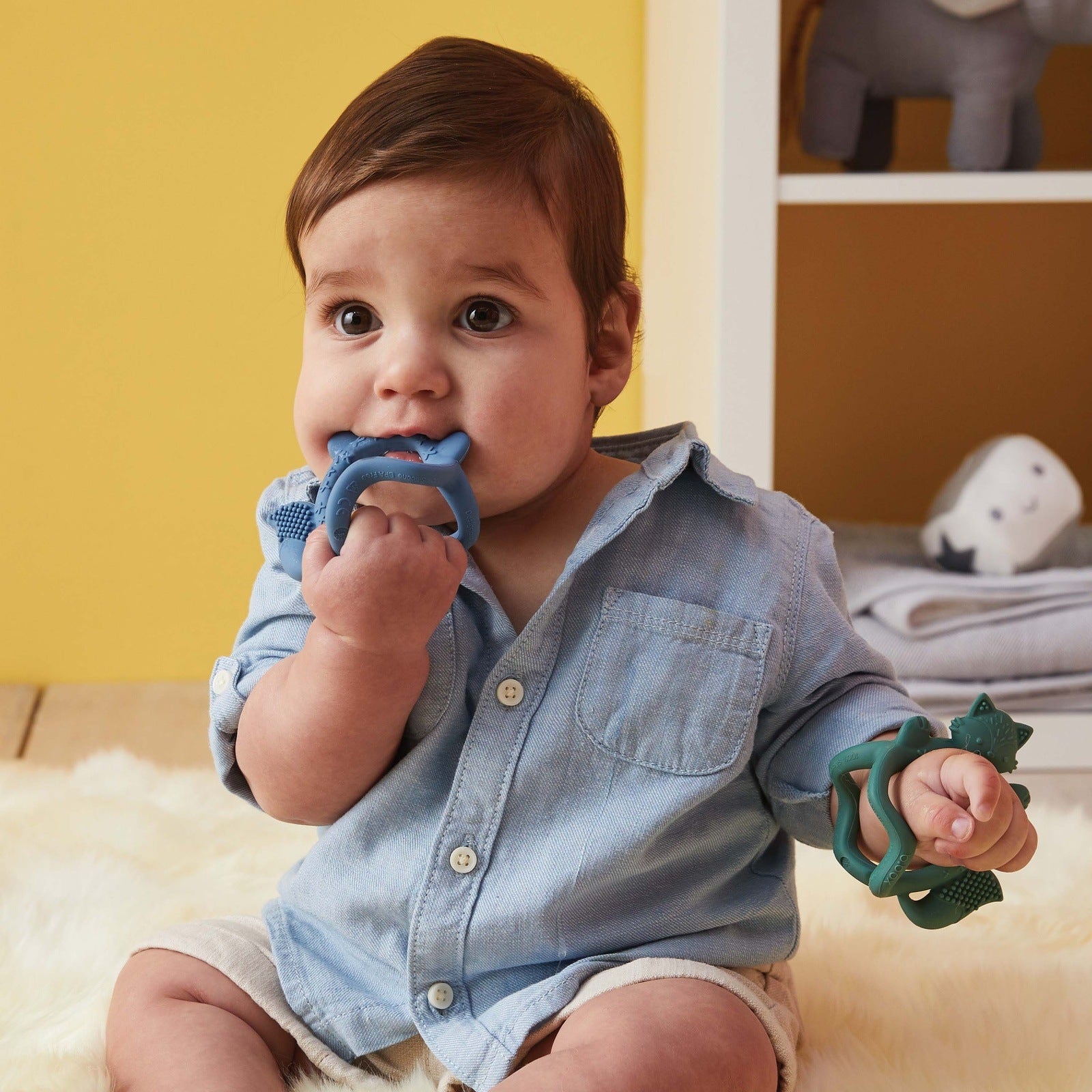 b.box Wrist Teether - Lullaby Blue